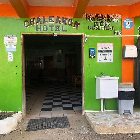 Chaleanor Hotel Dangriga Esterno foto