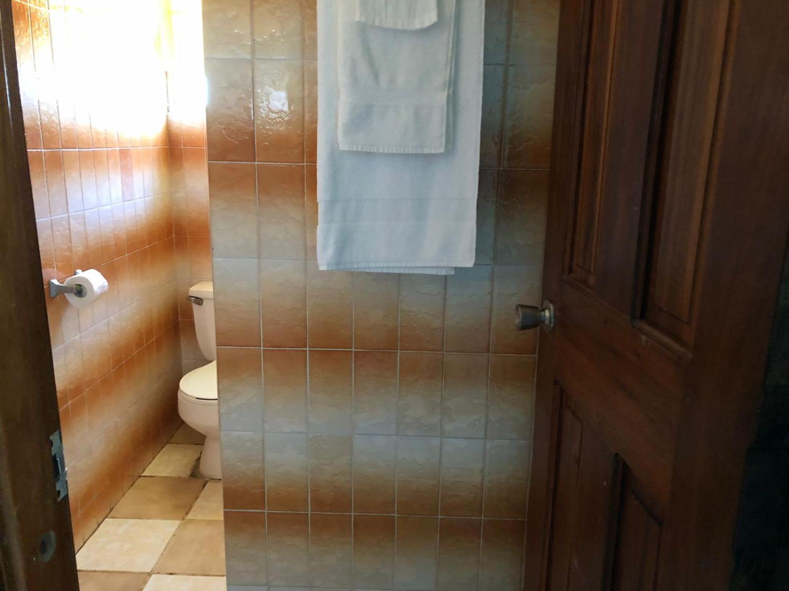 Chaleanor Hotel Dangriga Esterno foto