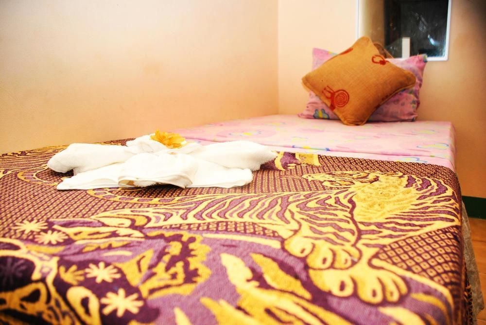 Chaleanor Hotel Dangriga Esterno foto
